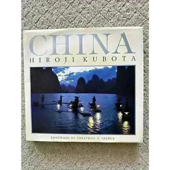 CHINA by Hiroji Kubota Hardcover Book with Paper Cover Great Condition - Picture 1 of 7